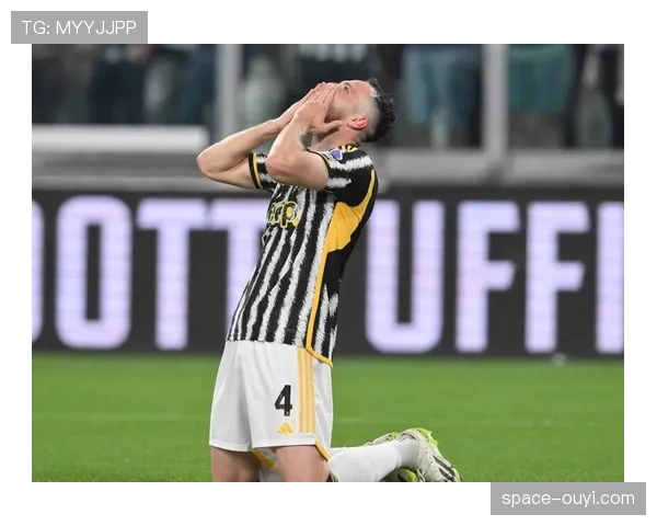 尤文图斯续约斯帕莱蒂至2028年,年薪或超500万欧元 尤文图斯续约斯帕莱蒂至2028年,年薪或超500万欧元